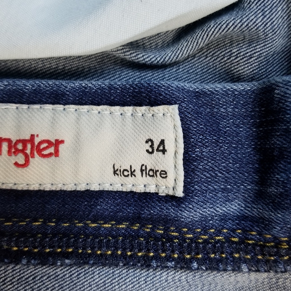 Wrangler High Rise Kick Flare Jeans - Picture 7 of 11